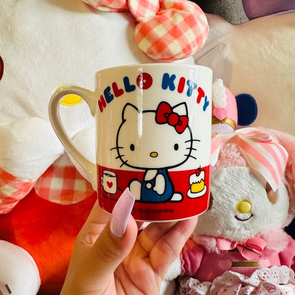 Hello Kitty - Skater Mug - Picture 2 of 5